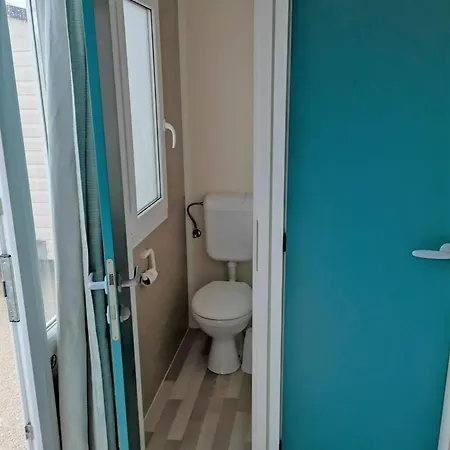 West Coast Mobilhome With Xxl Terrace In Naturist Solaris Fkk Park za odmor Tar-Vabriga